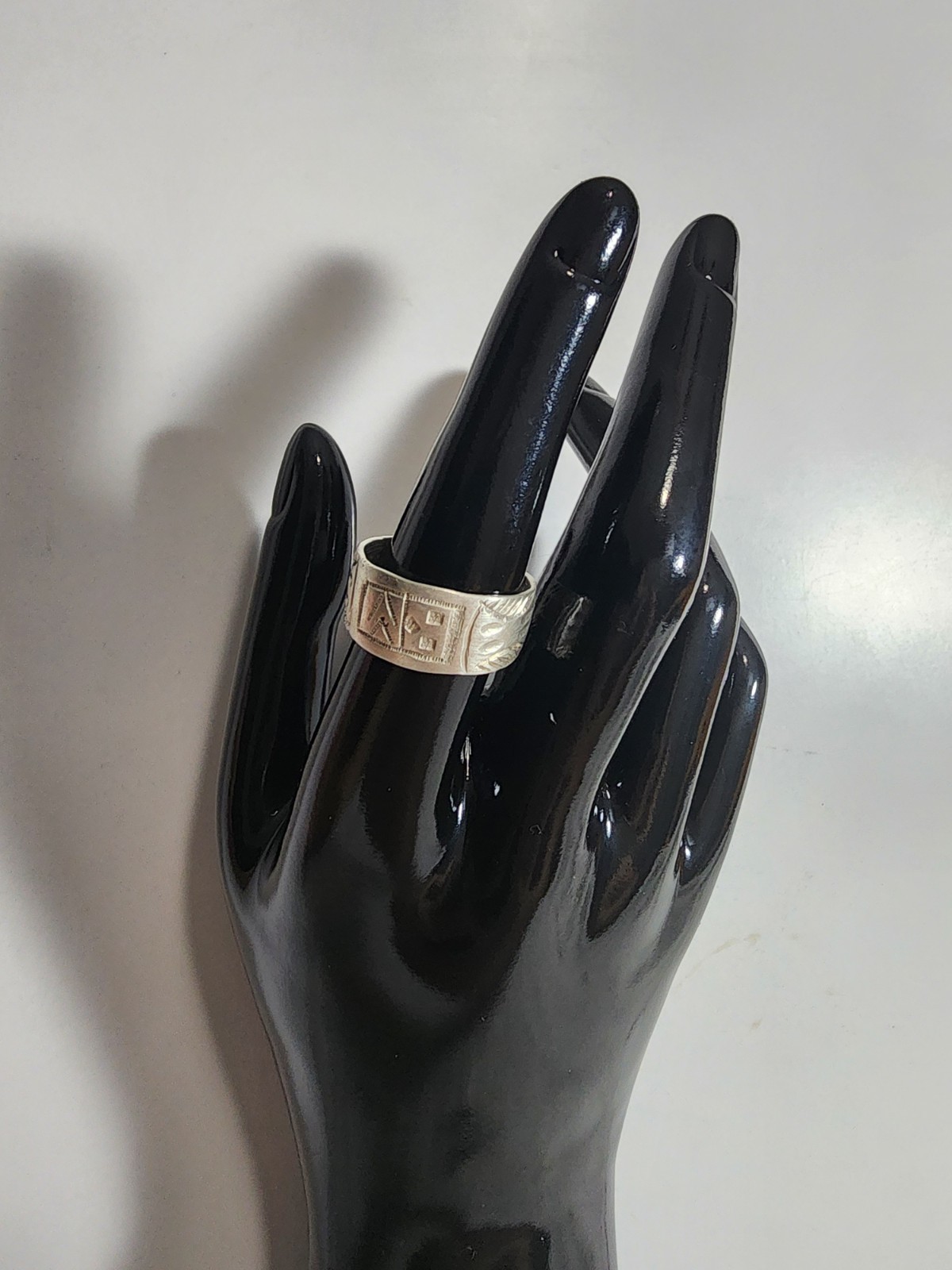 Sterling Silver 925 Geometric Pattern Band Ring, No Stone, Size 9