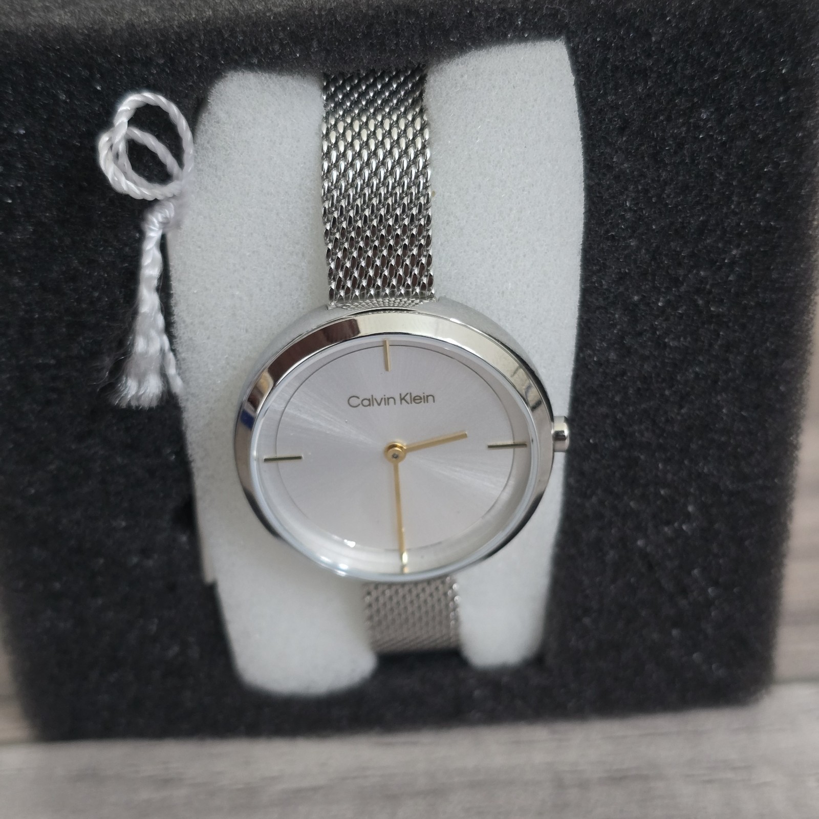 Calvin Klein Iconic Women’s Quartz Mesh Bracelet Watch Stainless Steel Silver