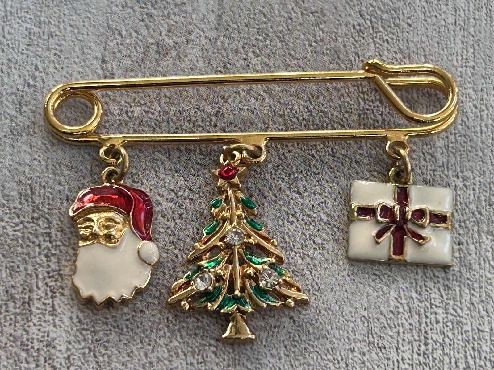 Vintage Gold Tone Christmas Charm Brooch Safety Pin Santa Gift Tree Rhinestones