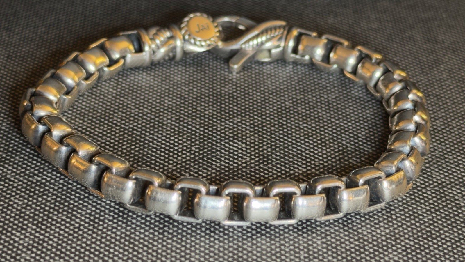 Jai Sterling Silver 7.25mm Round Box Chain Bracelet (small)