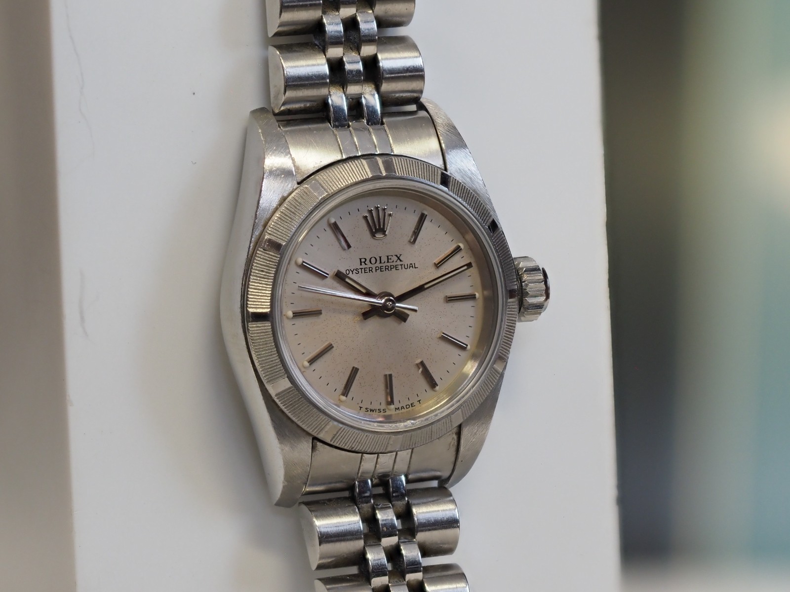 Rolex Lady Oyster Perpetual 24.7mm Silver Dial 67230 1996