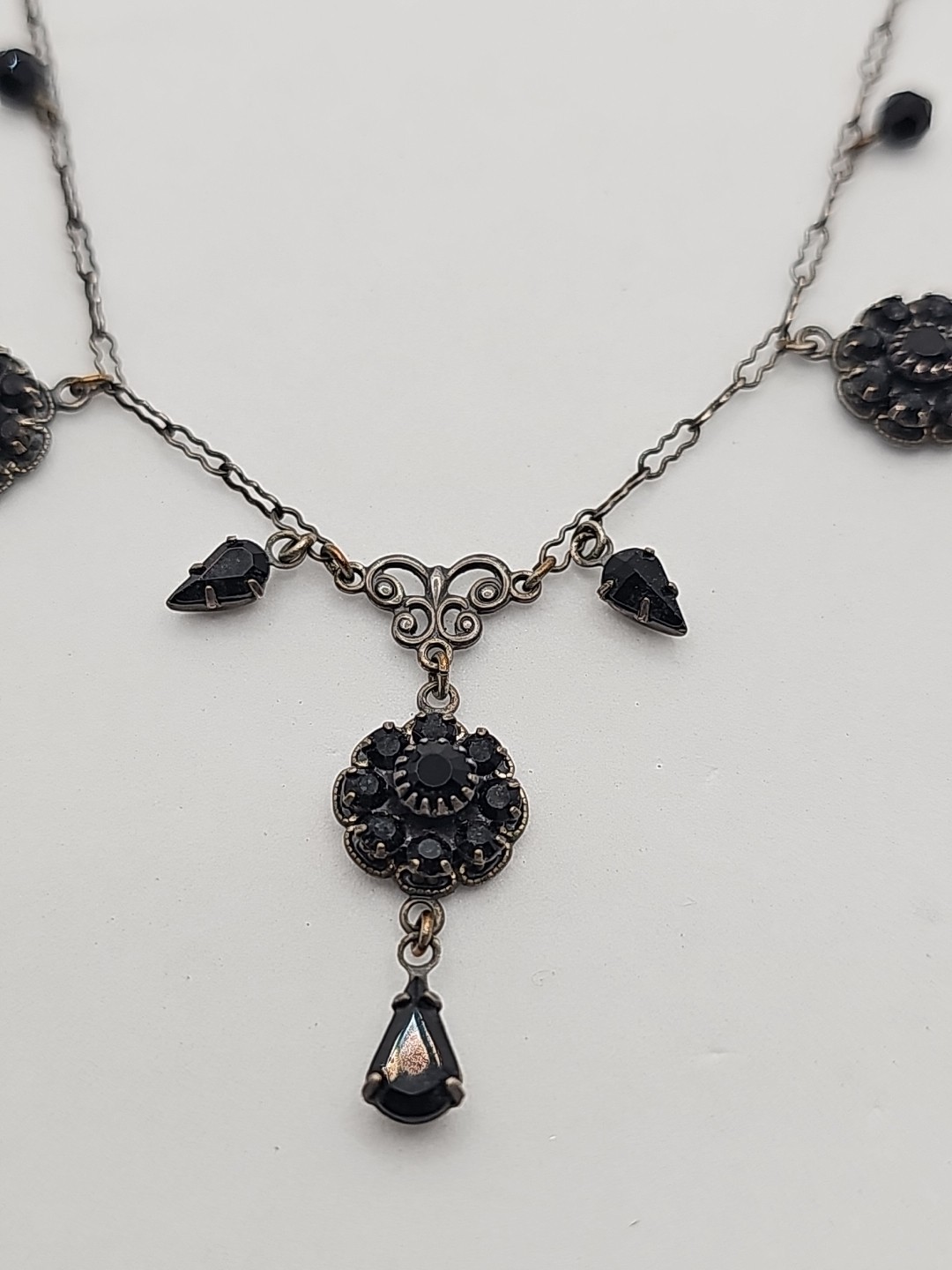 Stunning Vintage Liz Palacios S.F. Black Crystal Flower Charm Necklace