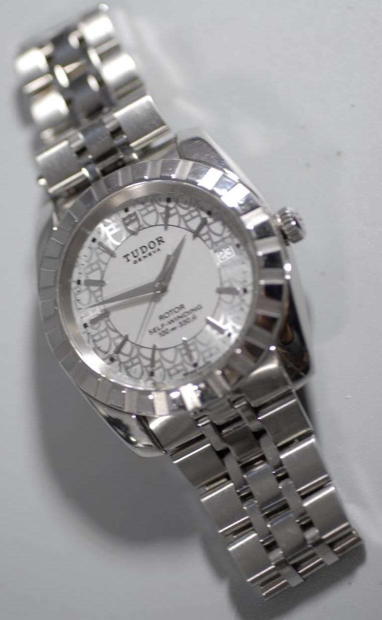Tudor Classic Date 21010 with Rare Dial 38mm 100M Water Res. Watch – Nice Mint-!
