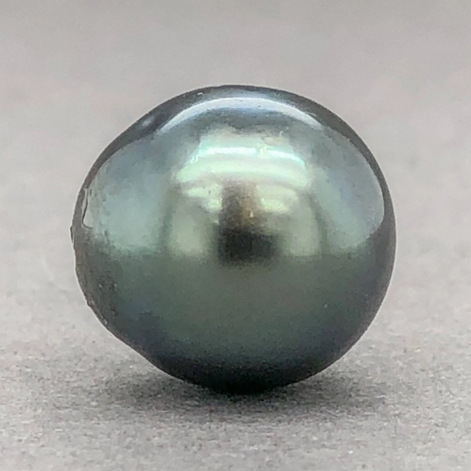 Estate Half Drilled cultured Tahitian round Pearl 12 x 12.5mm