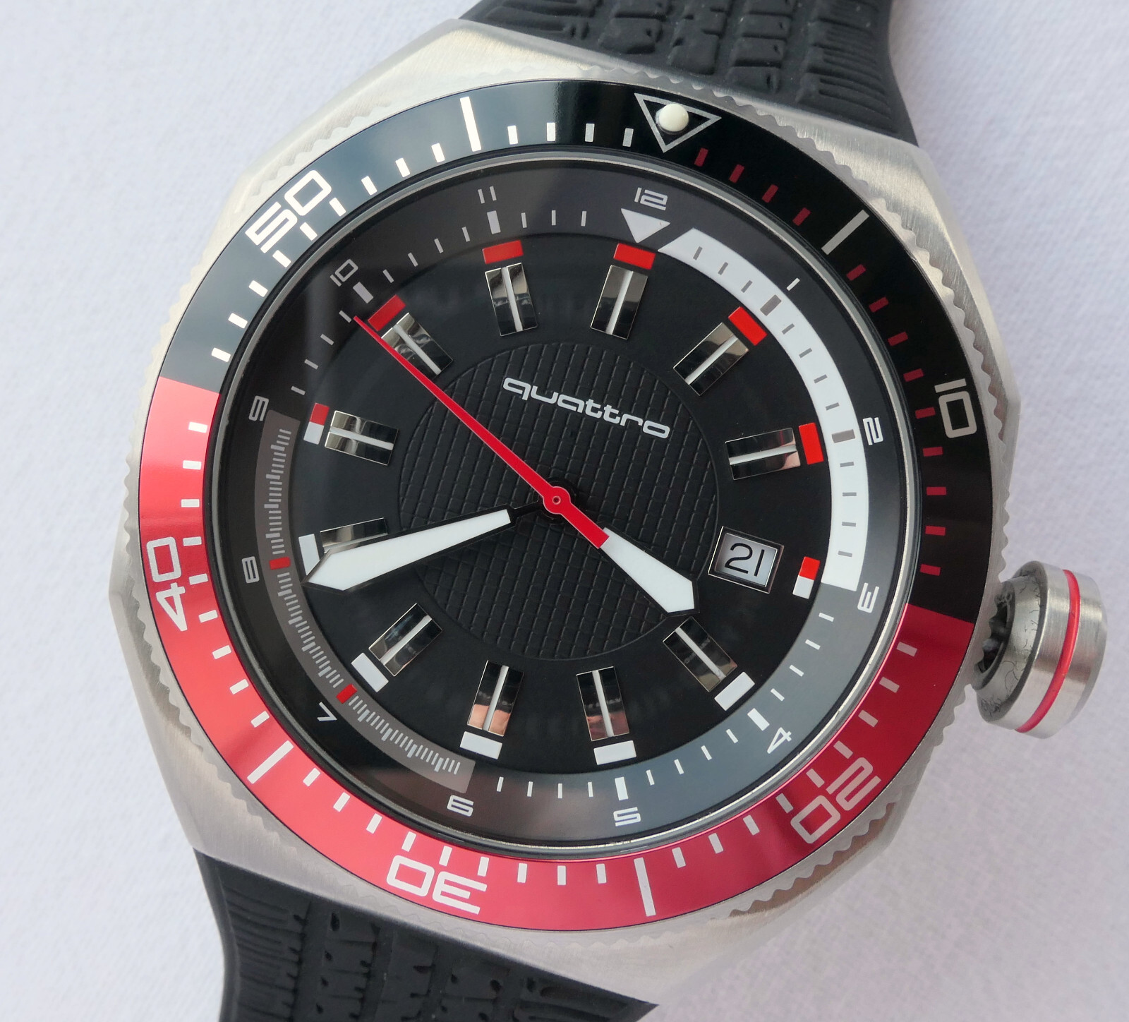 Audi quattro Heritage Classic Driver Line Racing Sport Car Accessory Diver Watch