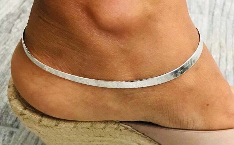 925 STERLING SILVER 4.3mm HERRINGBONE ANKLET 9 ” LONG -EA24
