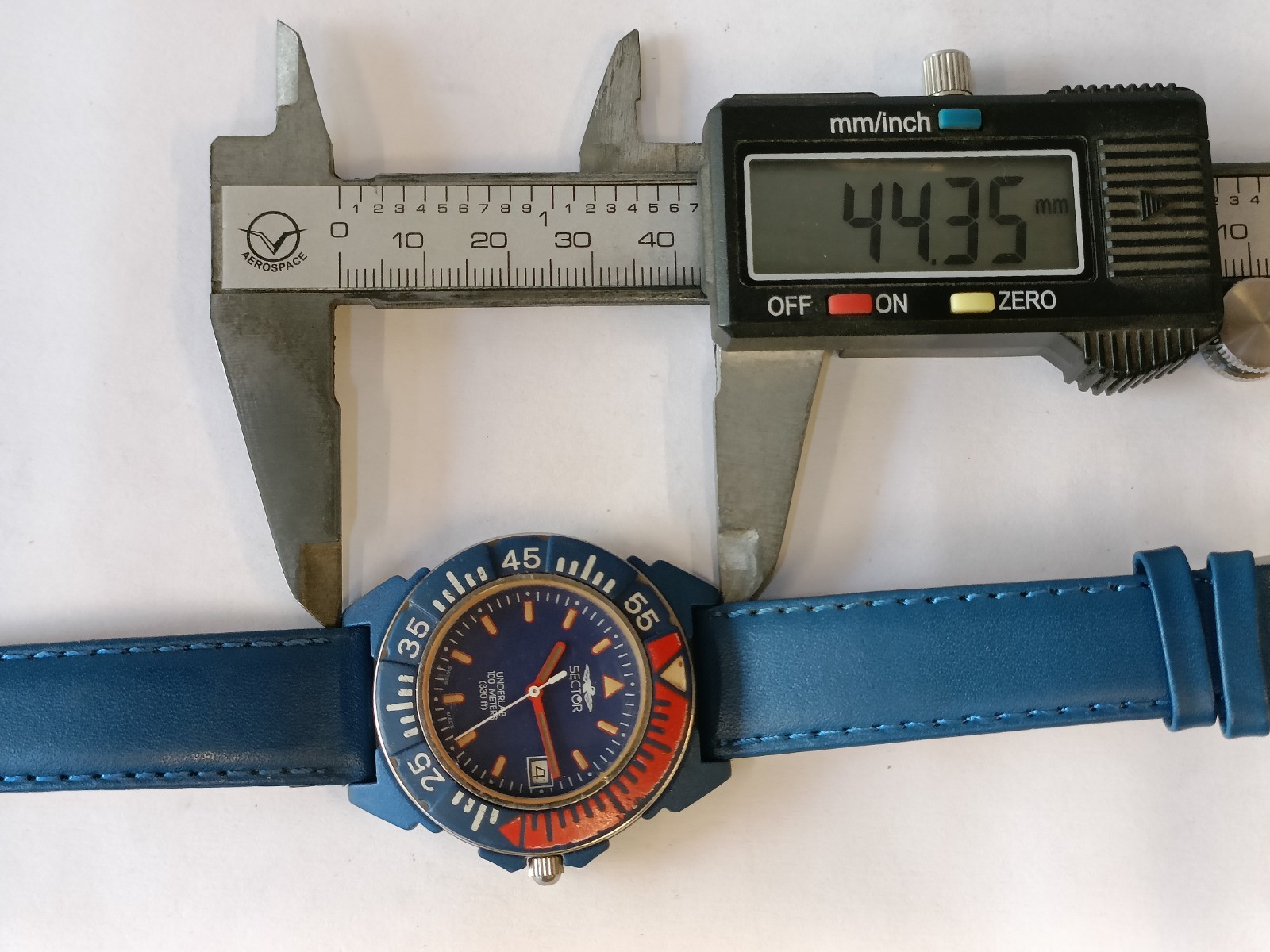 SECTOR NO LIMITS QUARTZ BLUE DIAL SWISS MEN’S WORKING CONDITION