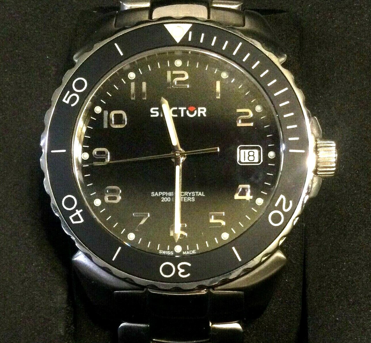 SECTOR NO LIMITS 450 SWISS MADE DIVER WATCH Black Dial Silver Markers Stainless