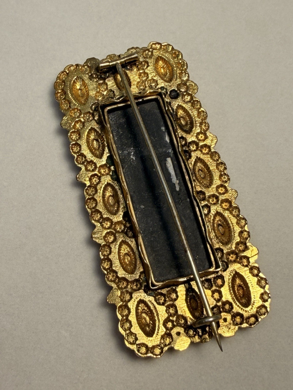 Victorian 9k Gold Plated Pietra Dura Brooch