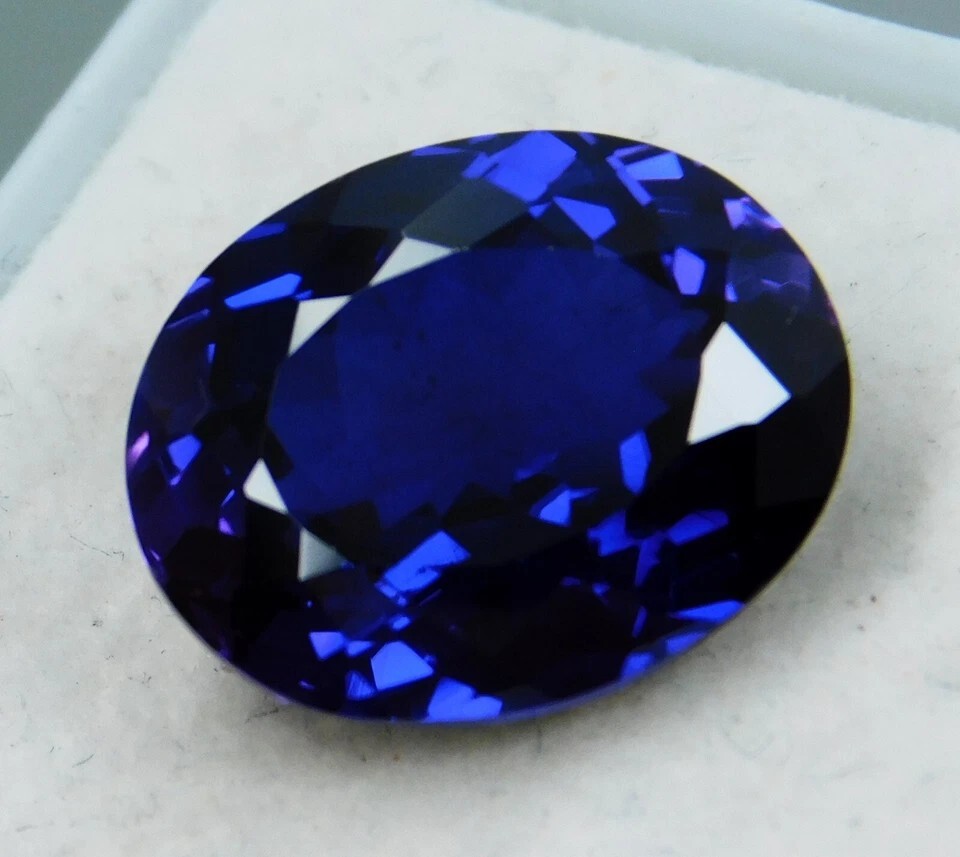 Purple-Blue Color-Change Oval Cut 8-9 Ct Natural Sapphire Certified Gemstone