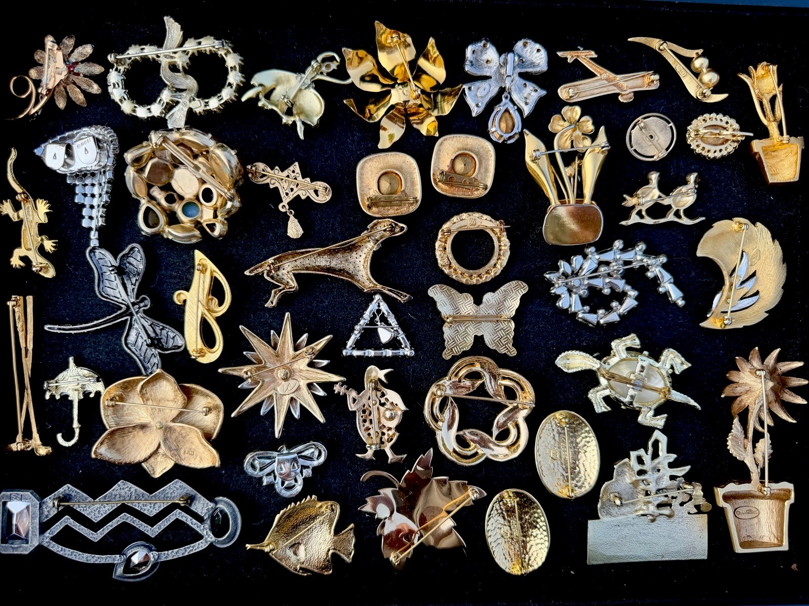 Vintage Large Brooch Pin Lot Rhinestone Enamel Colorful Signed Unsigned Mix 77p