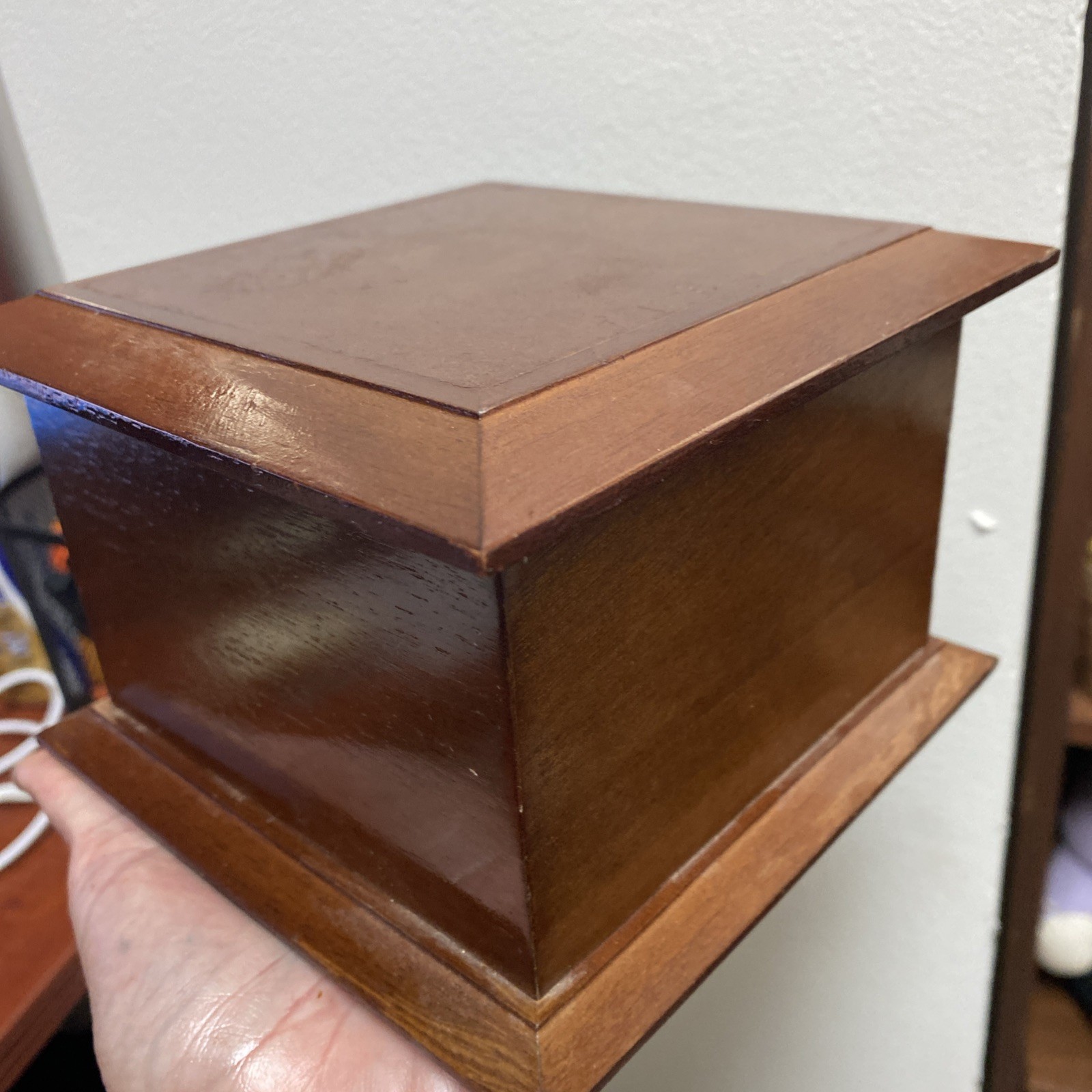 Wooden Jewelry Box 6x6x4″ Hinged Lid Two Levels Mirror Green Velvet Interior