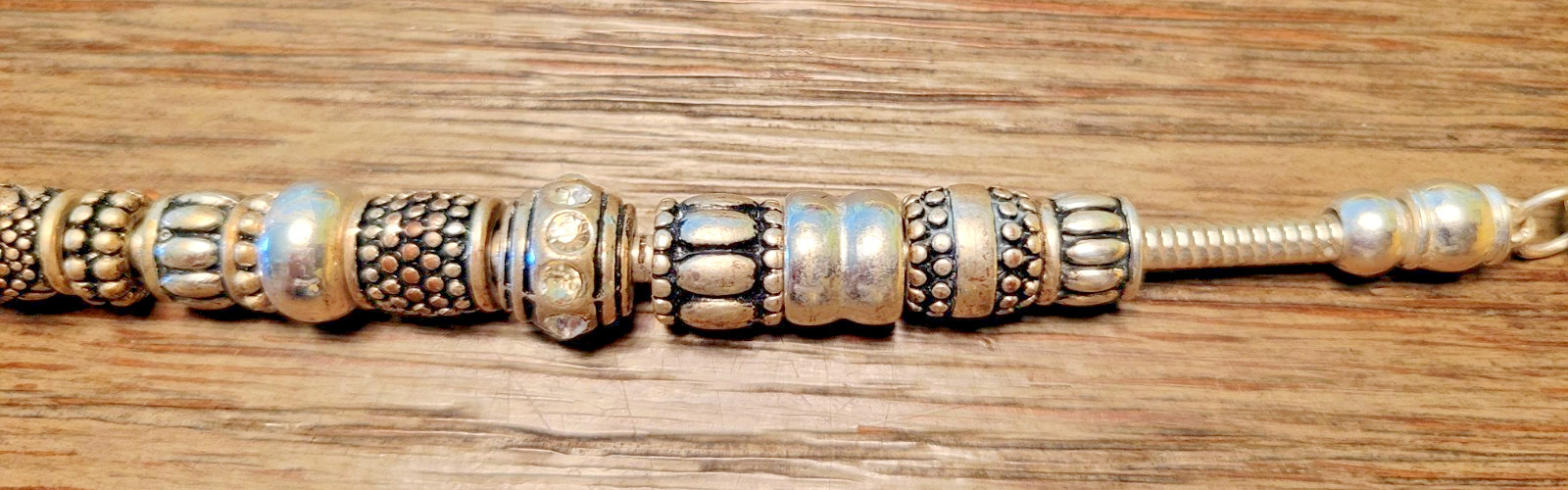 Brighton Barrel Slide Charm Bracelet With 12 Beads
