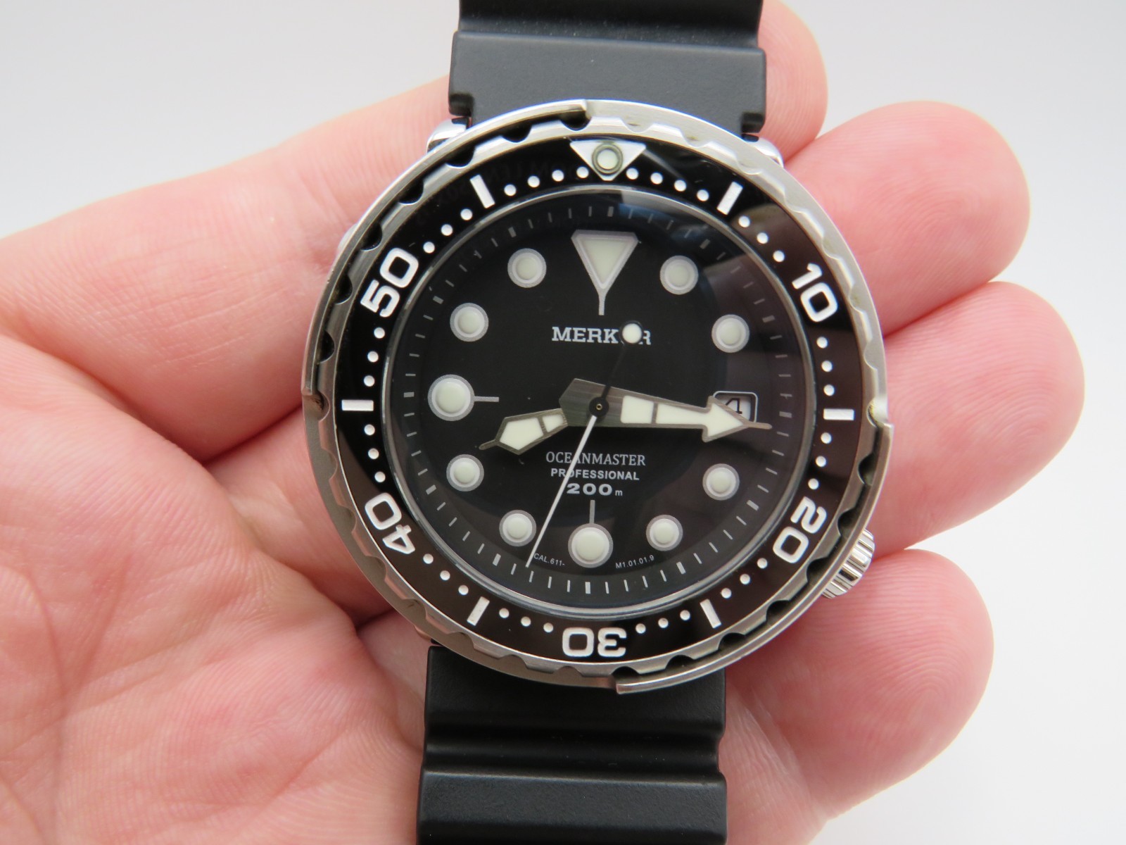 Merkur Oceanmaster Professional 200m Diver men’s automatic wristwatch running