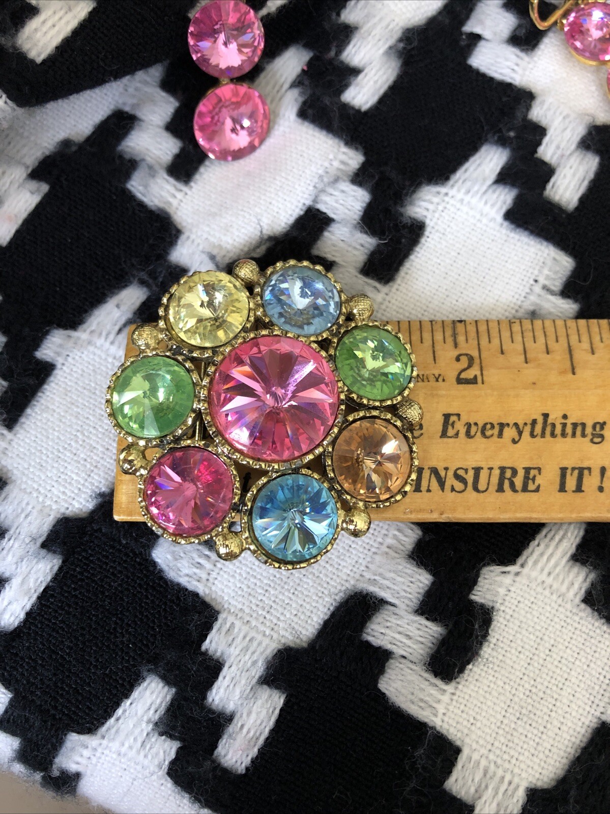 Extravagant Pink Vintage Jewelry Set