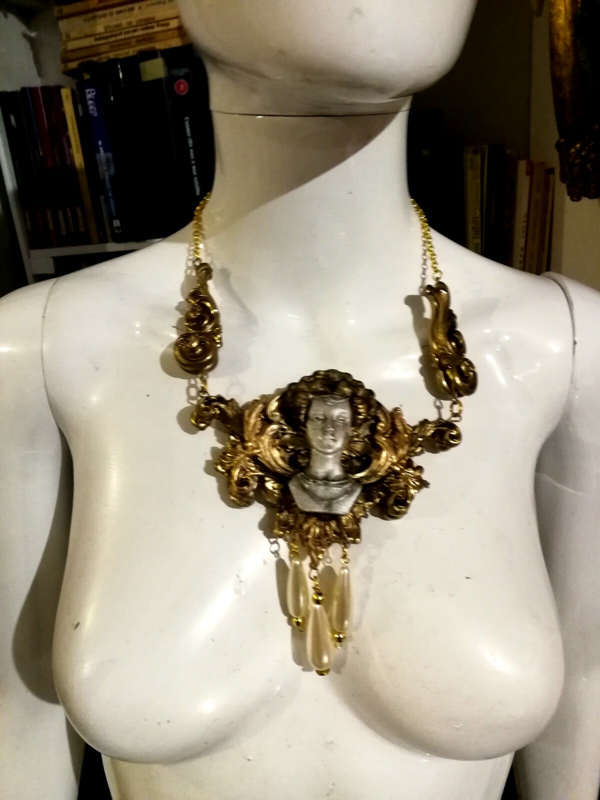 luxury jewelry necklace vintage style pendant woman antique accessories art deco