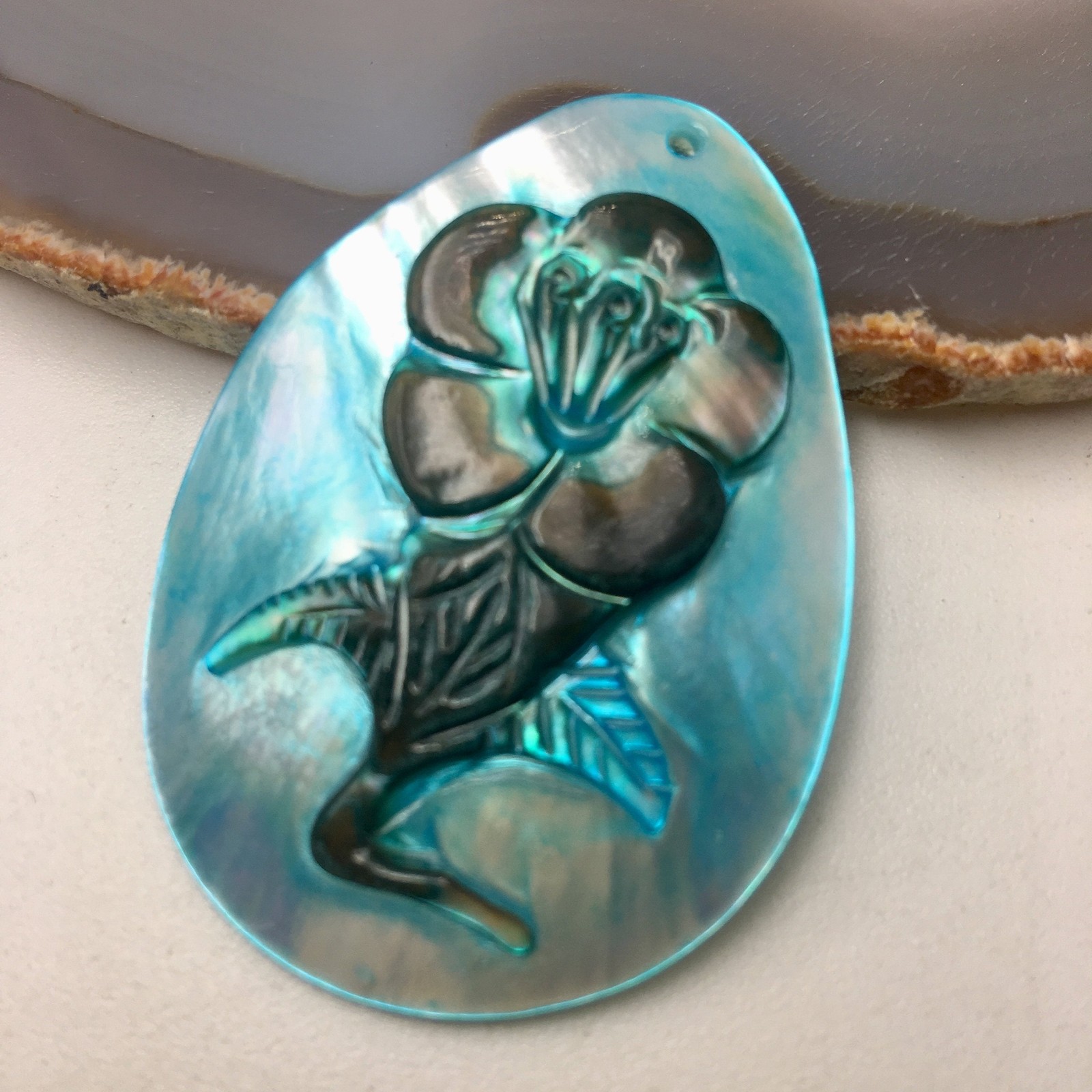 MOP Shell Hand Carve Flower Pendant Teardrop Shape Size Approx 30x45mm