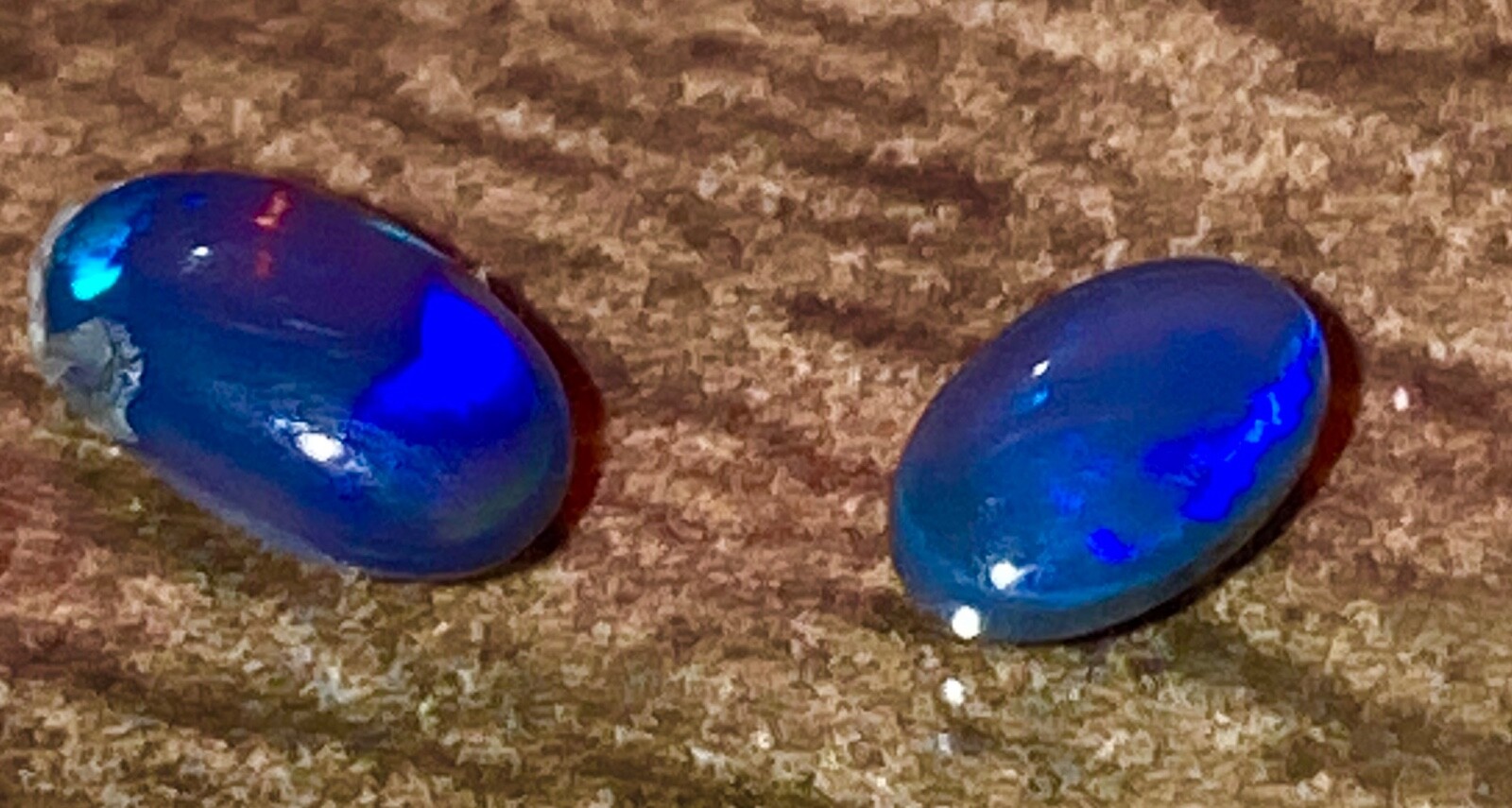 #934 0.40 Ct 2x SOLID Opal Lightning Ridge please read description