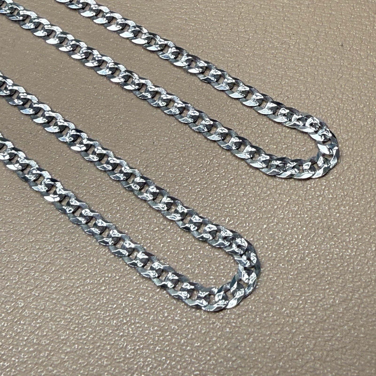 Sterling Silver Diamond-Cut Curb Chain Necklace .925 Italy 18” 2.9mm