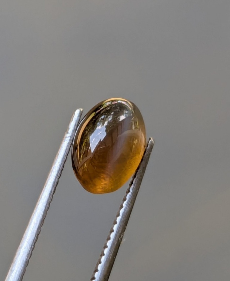 Natural Chrysoberyl Cat’s Eye 1.35ct Honey | Sharp Eye | Glass Body Ceylon