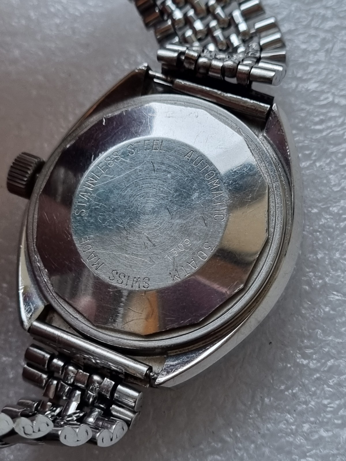 Rare Roundex Sub 30 Atm Automatic-date Bakelite Vintage Watch Swiss Big Casse
