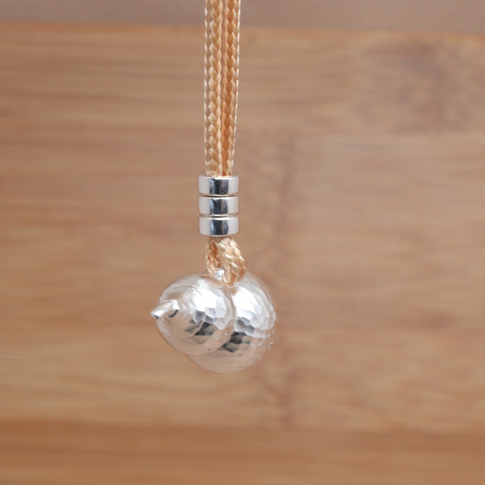 Pure 999 Fine Silver Handcrafted Lucky 福禄 Amulet Hammered Gourd Pendant 14-15G