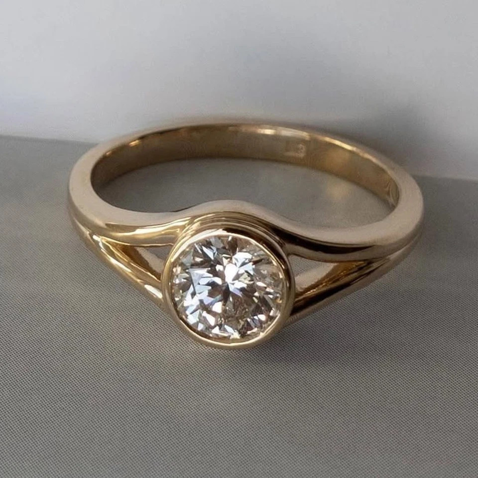 2Ct Round Cut Simulated Diamond Bezel Solitaire Ring In 14K Yellow Gold Plated