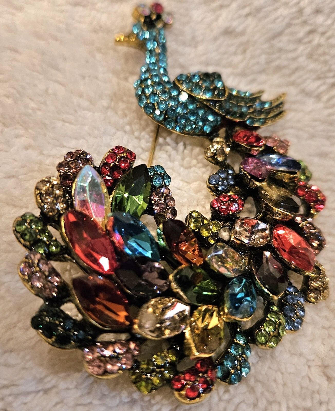 PEACOCK BROOCH EXTRAVAGANT BRILLIANT COLORFUL. CAN’T PASS THIS UP! JUST LOOK!!!!