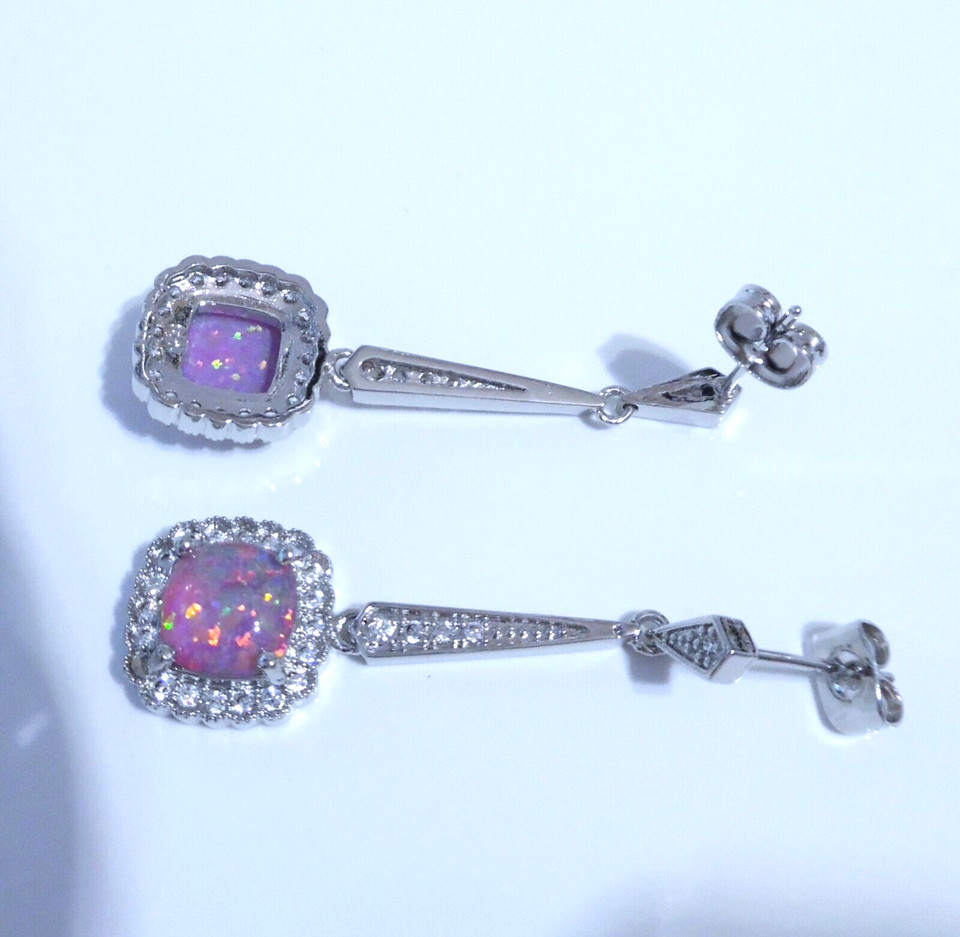 (SE 19) GORGEOUS LAVANDER FIRE OPALCZ STUD EARRINGS