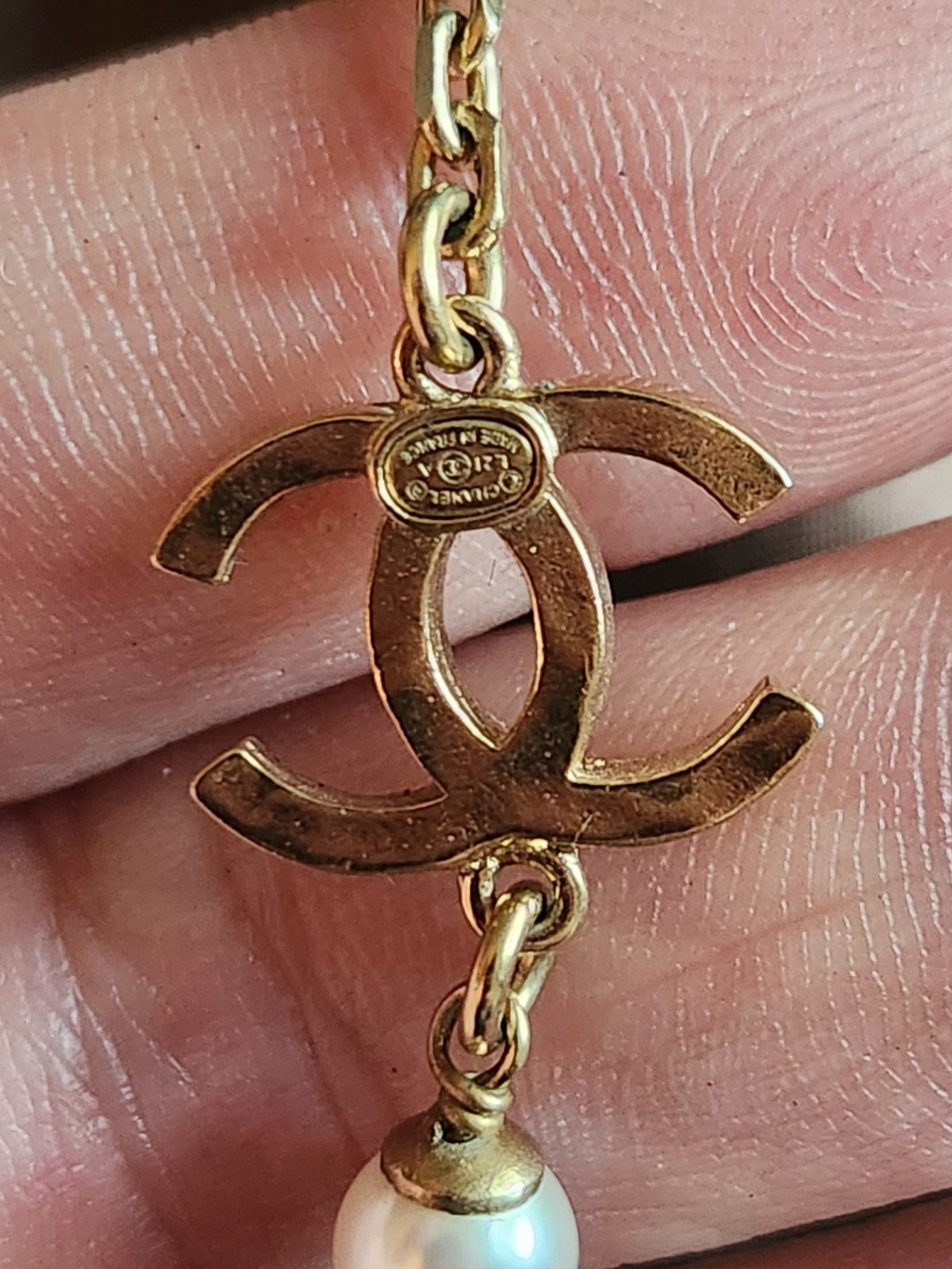 Designer CC Earbuds Attatchment Necklace (Authentic)