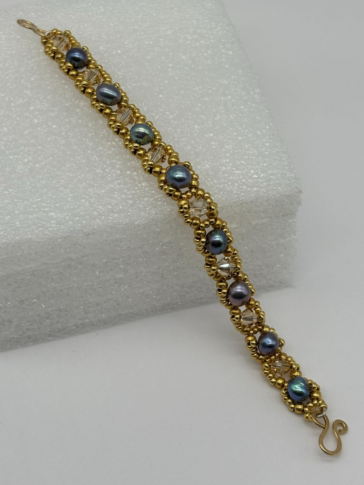 Artisan Made Bracelet Freshwater Pearls Swarovski Crystals 14K GF Clasp Unsigned