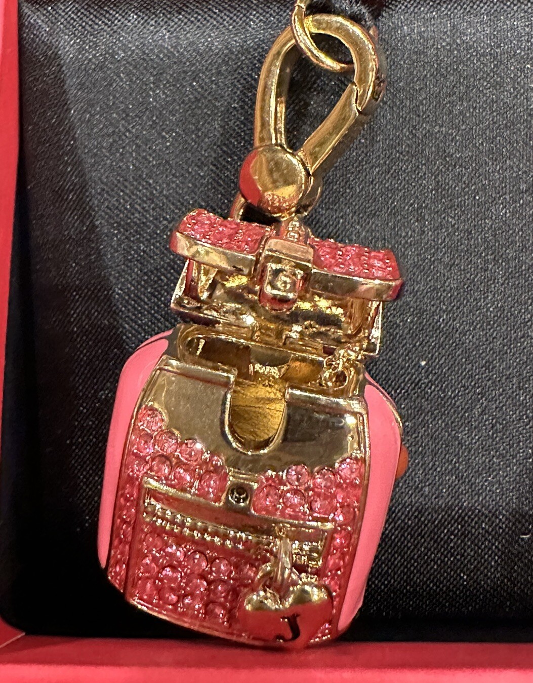 2013 NWT JUICY COUTURE PAVE BACKPACK CHARM (RETIRED) YJRU7027