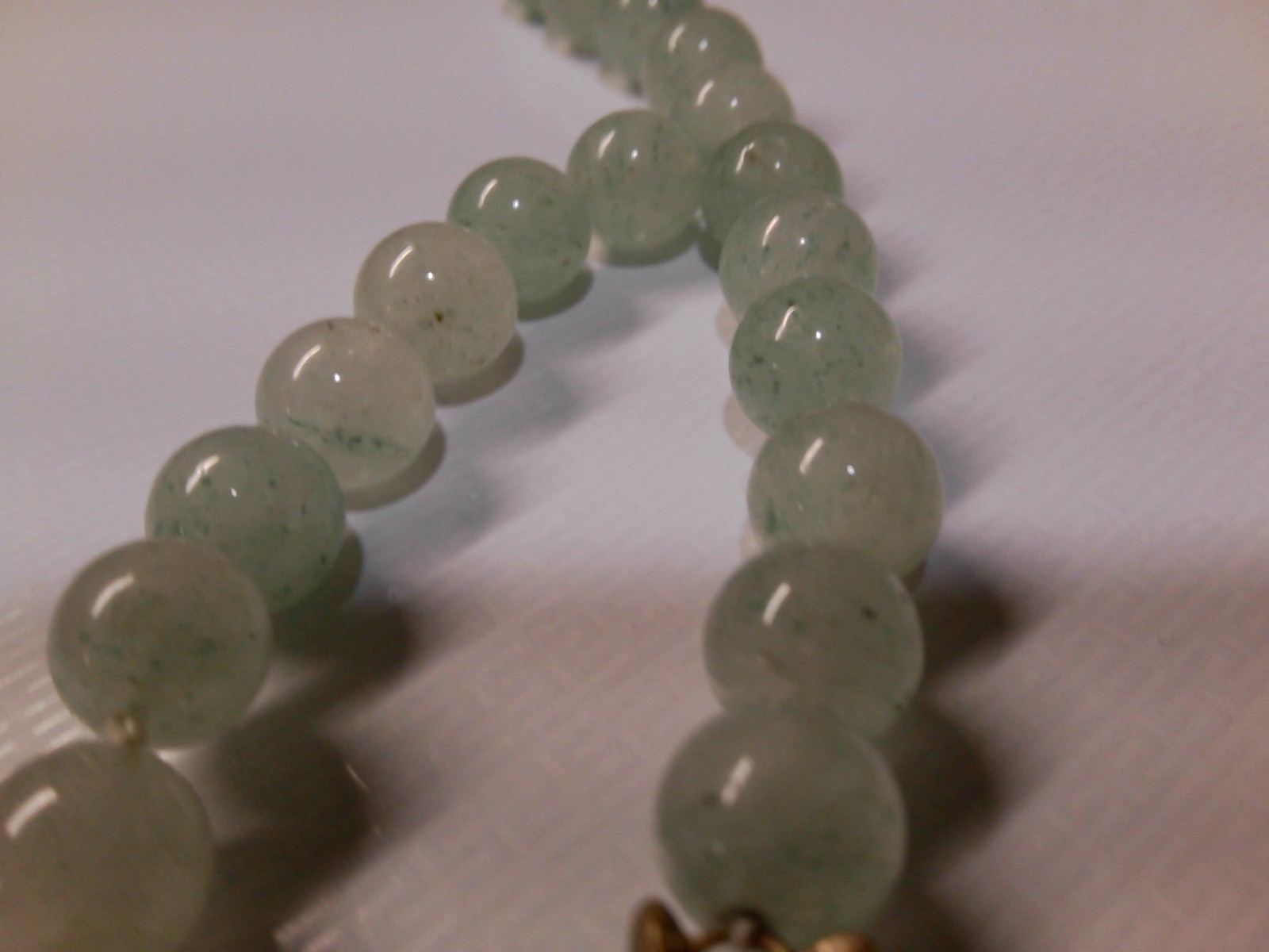 Vintage jade and metal koi fish pendant & necklace 19″