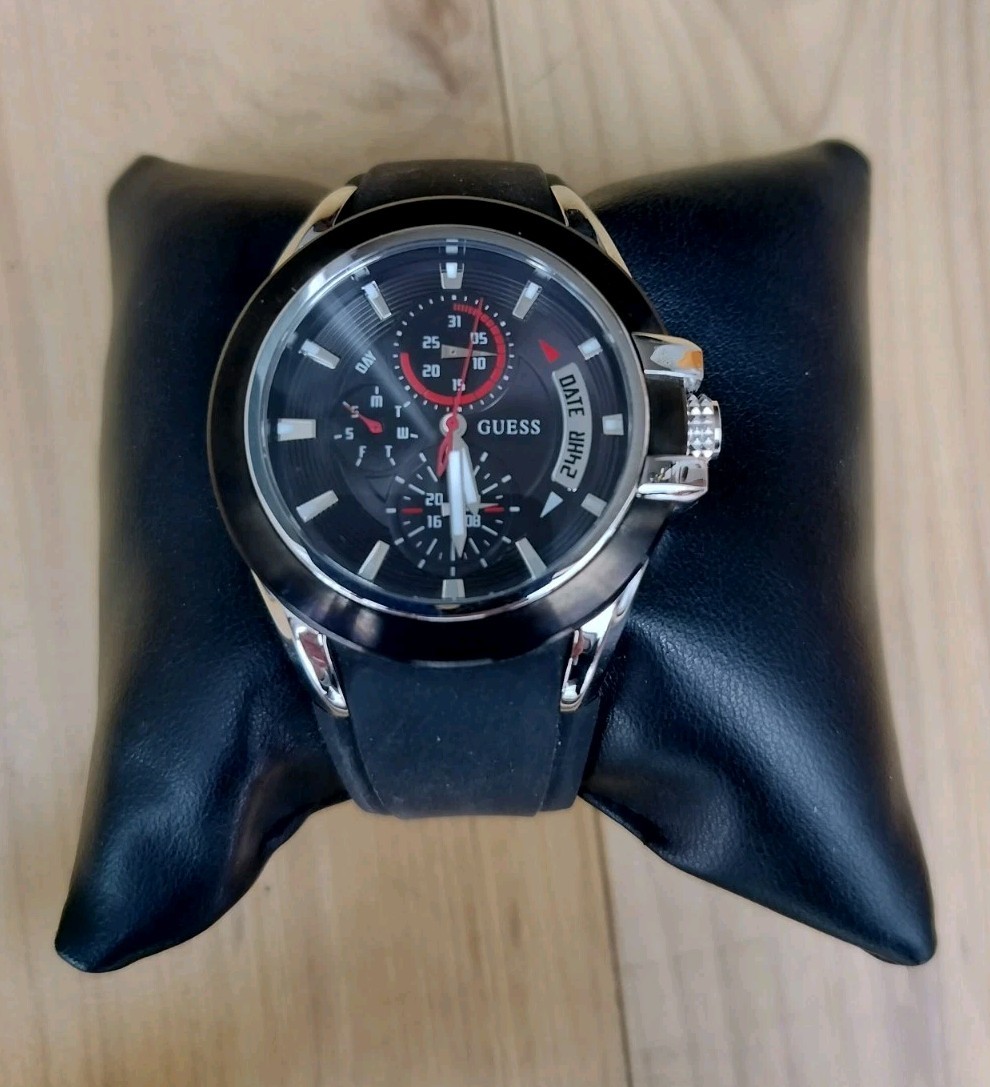 GUESS WATERPRO U10575G1 Black Dial 45mm Multifunction Day/Date Watch NEEDS BATT