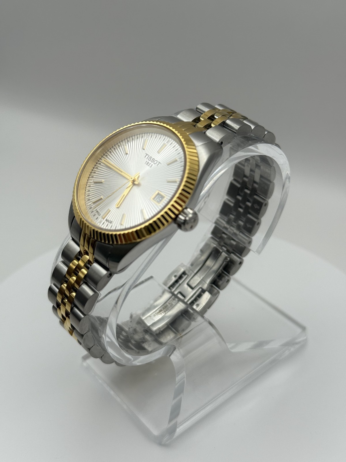 Tissot Ballade Quartz Silver Dial Ladies 34mm. Watch T1562102203100