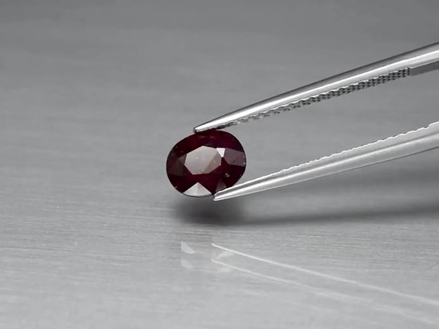 RUBY 1.31 ct Red Oval 6.5×5.4×4.3 mm Natural Untreated Unheated from Madagascar