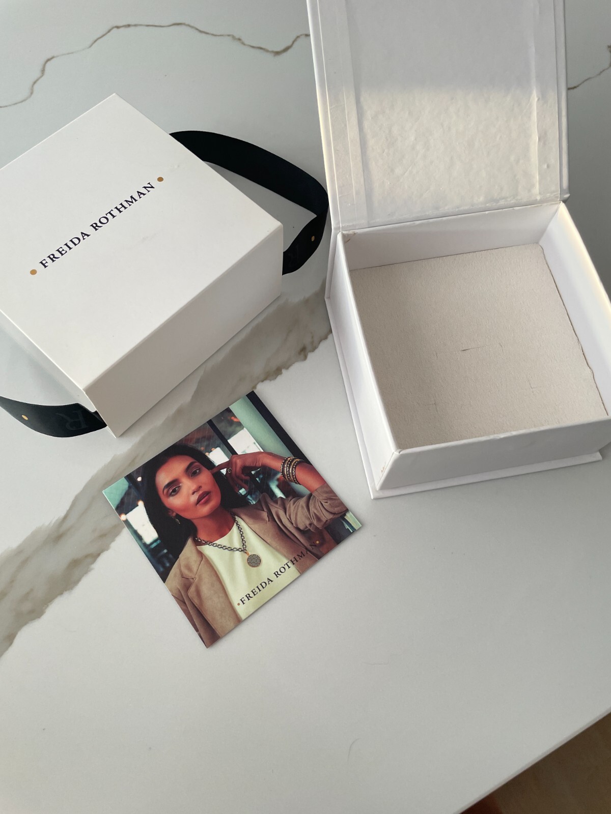 Freida Rothman Necklace/Bracelet Display Jewelry Storage Gift Box / Pillow