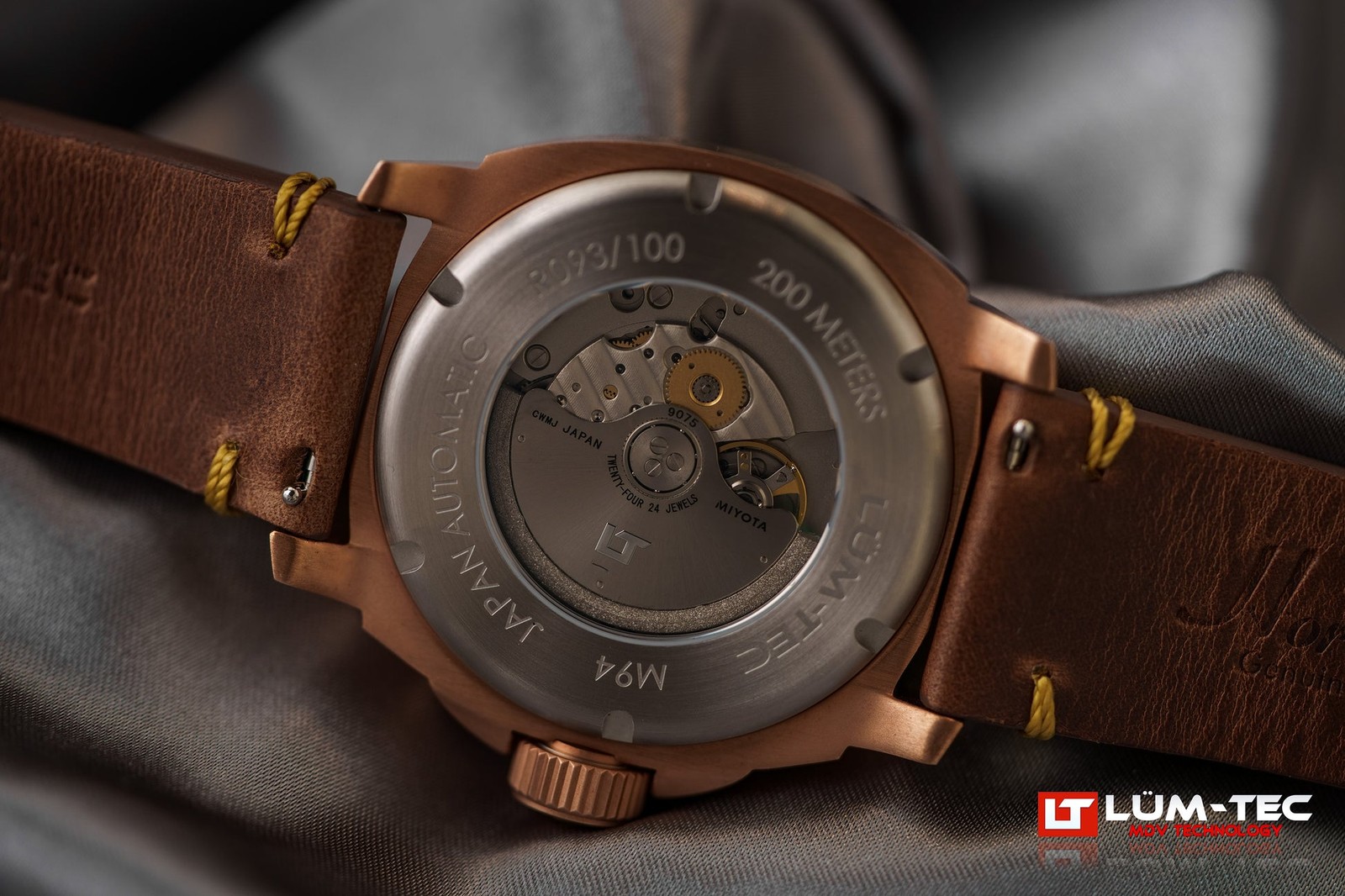 Lum-tec M94 Bronze Dive watch 44mm GMT No date 200M Horween strap NIB warranty