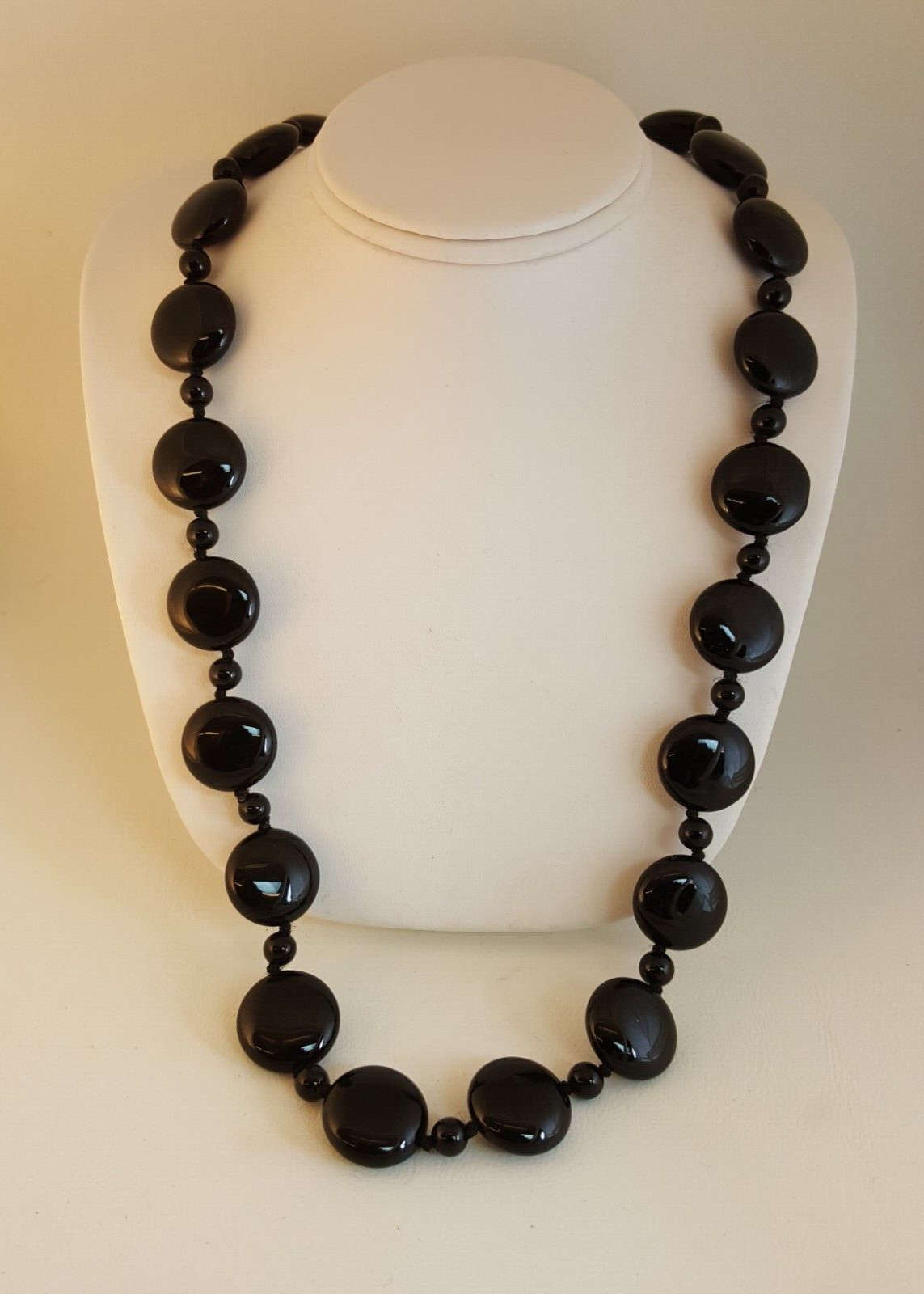 Onyx wafer disc necklace 28″ long orig tag still attached!