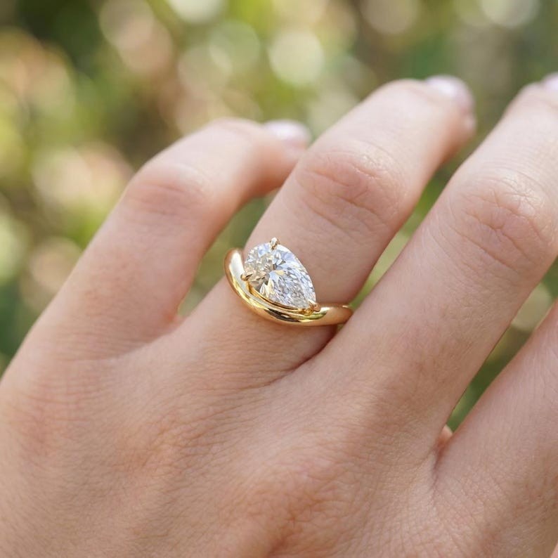 East West 2.0 CT Pear Cut Moissanite Solitaire 14K Gold Curved Ring For Her