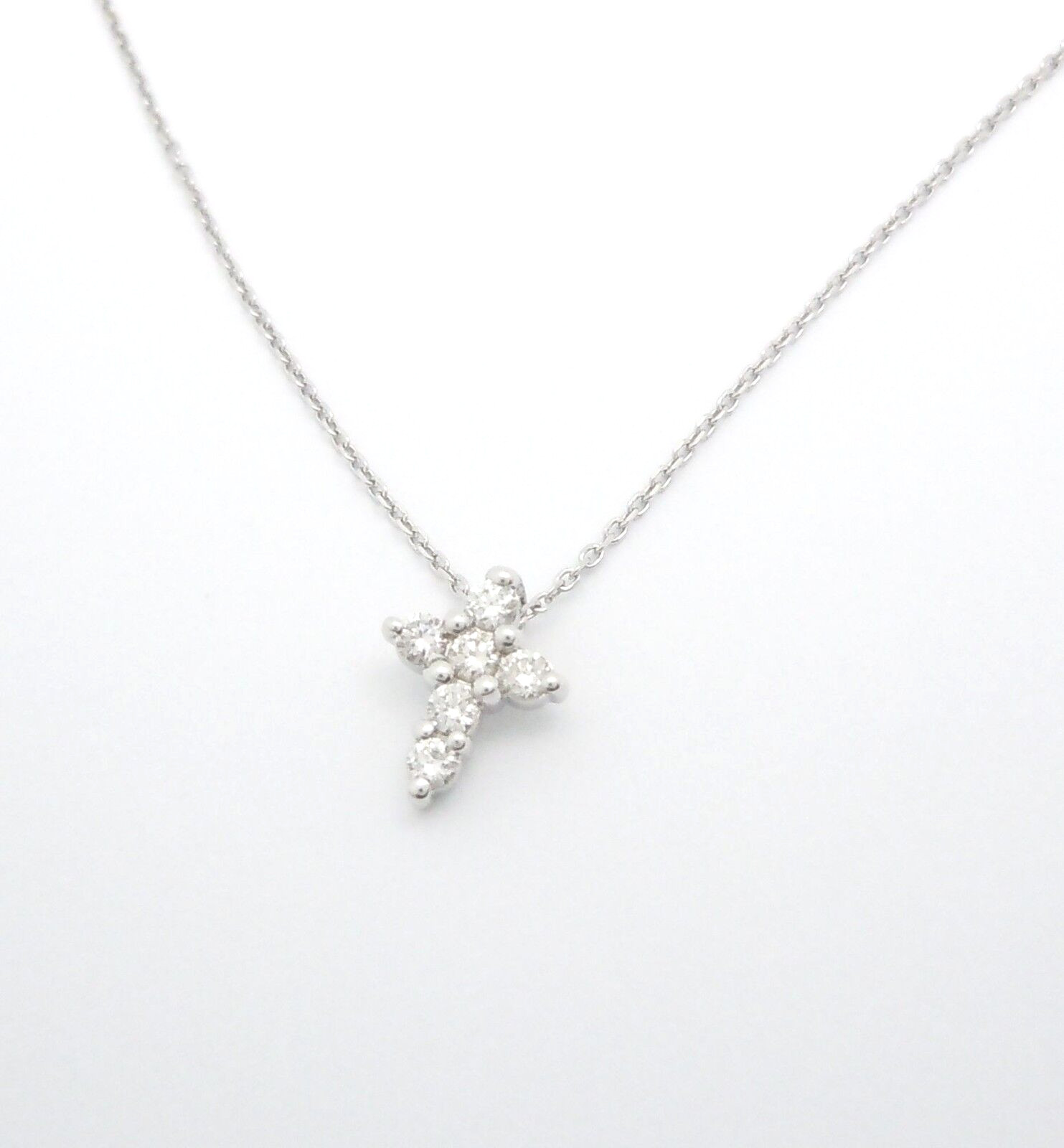 14K SOLID WHITE GOLD SMALL TINY NATURAL DIAMOND CROSS PENDANT NECKLACE VS2-SI1 H