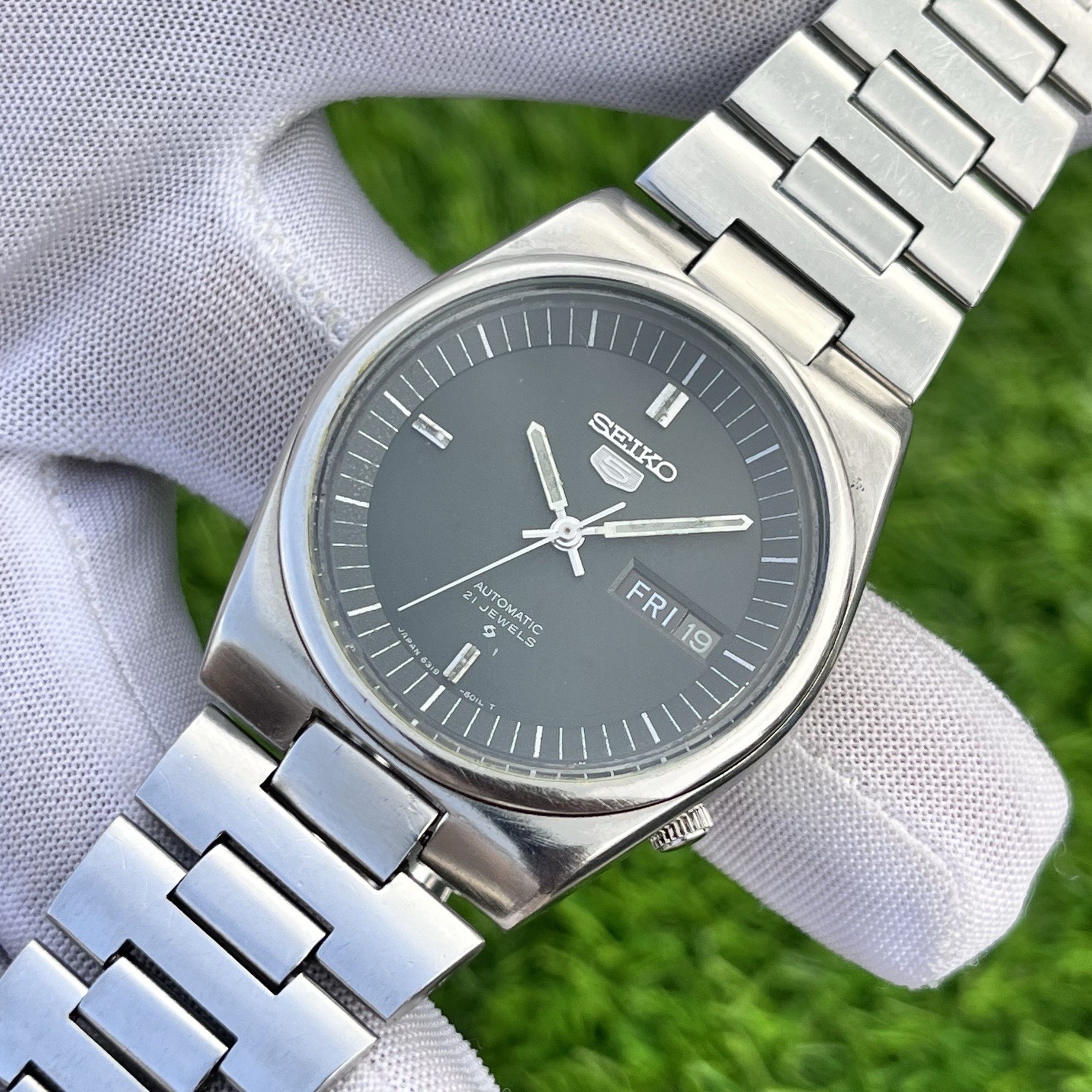 Vintage Seiko 5 Automatic 17J Dress Formal Japan Made Men’s Watch 6319-6010