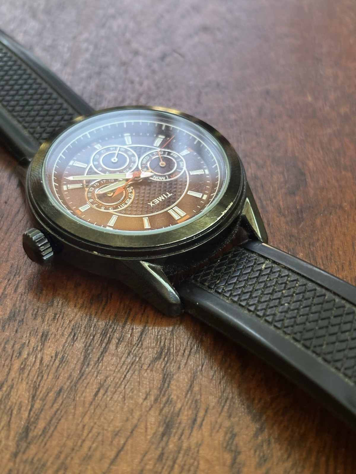 Timex Quartz Analog chronograph Black/Orange Dial Rubber strap