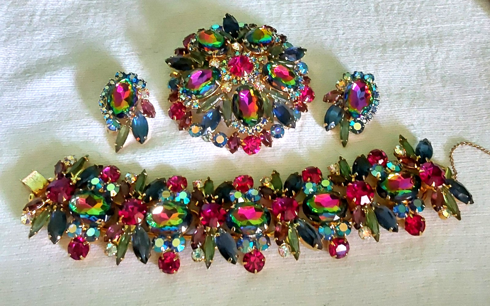 Juliana Rhinestone BRACELET BROOCH EARRING SET Book Pcs Watermelon Vitrail Rare