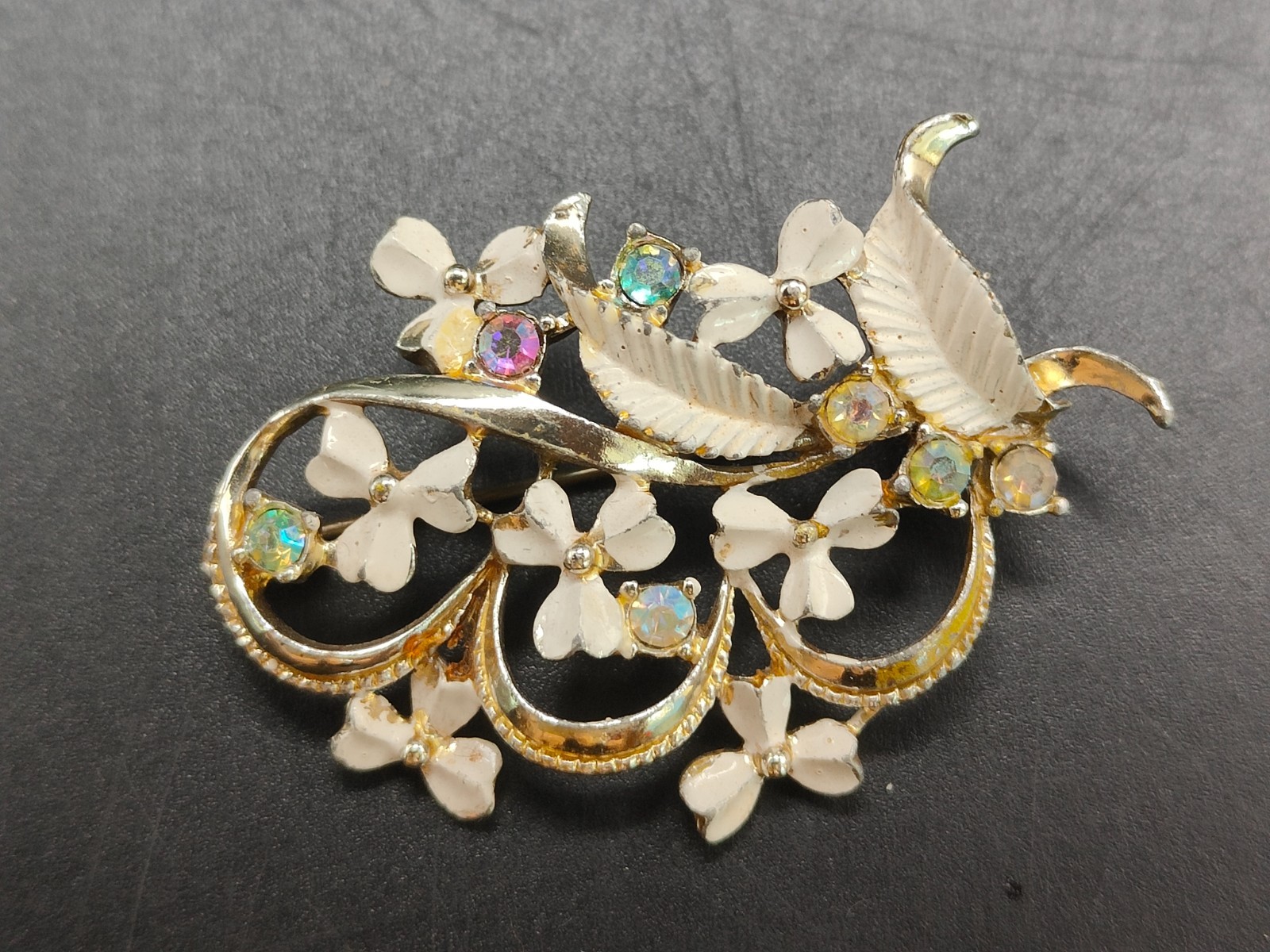 Vintage White Enamel Floral Brooch Gold Tone Aurora Borealis Pin 5cm
