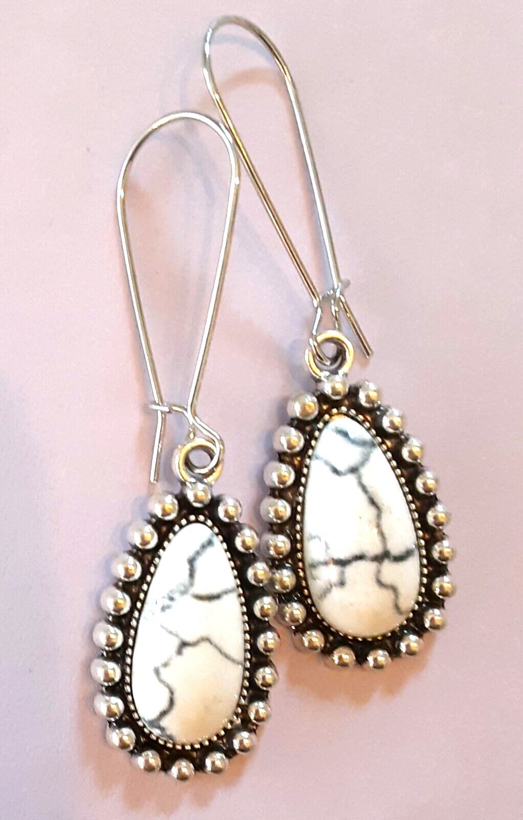 Simulated WHITE TURQUOISE TEARDROP earring SP KIDNEY WIRE K2TA