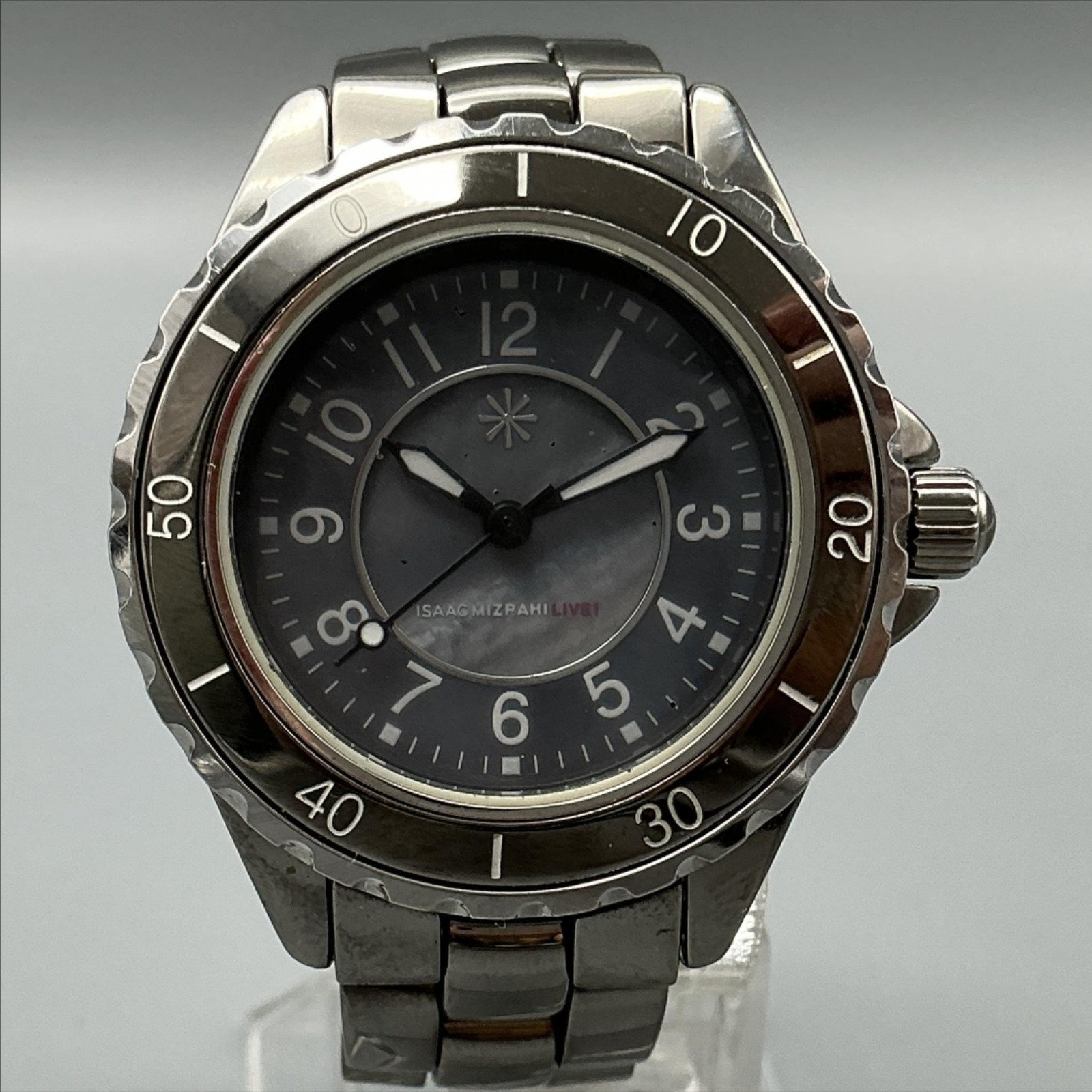 Isaac Mizrahi Live Womens Watch 34mm Gray Ceramic Bracelet New Battery 5.5″