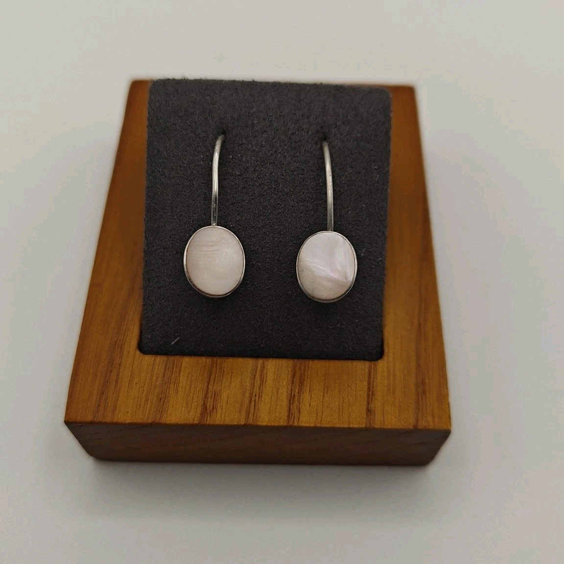Vtg Sterling Silver 925 Mother Of Pearl Oval French Hook Earrings 1.95g