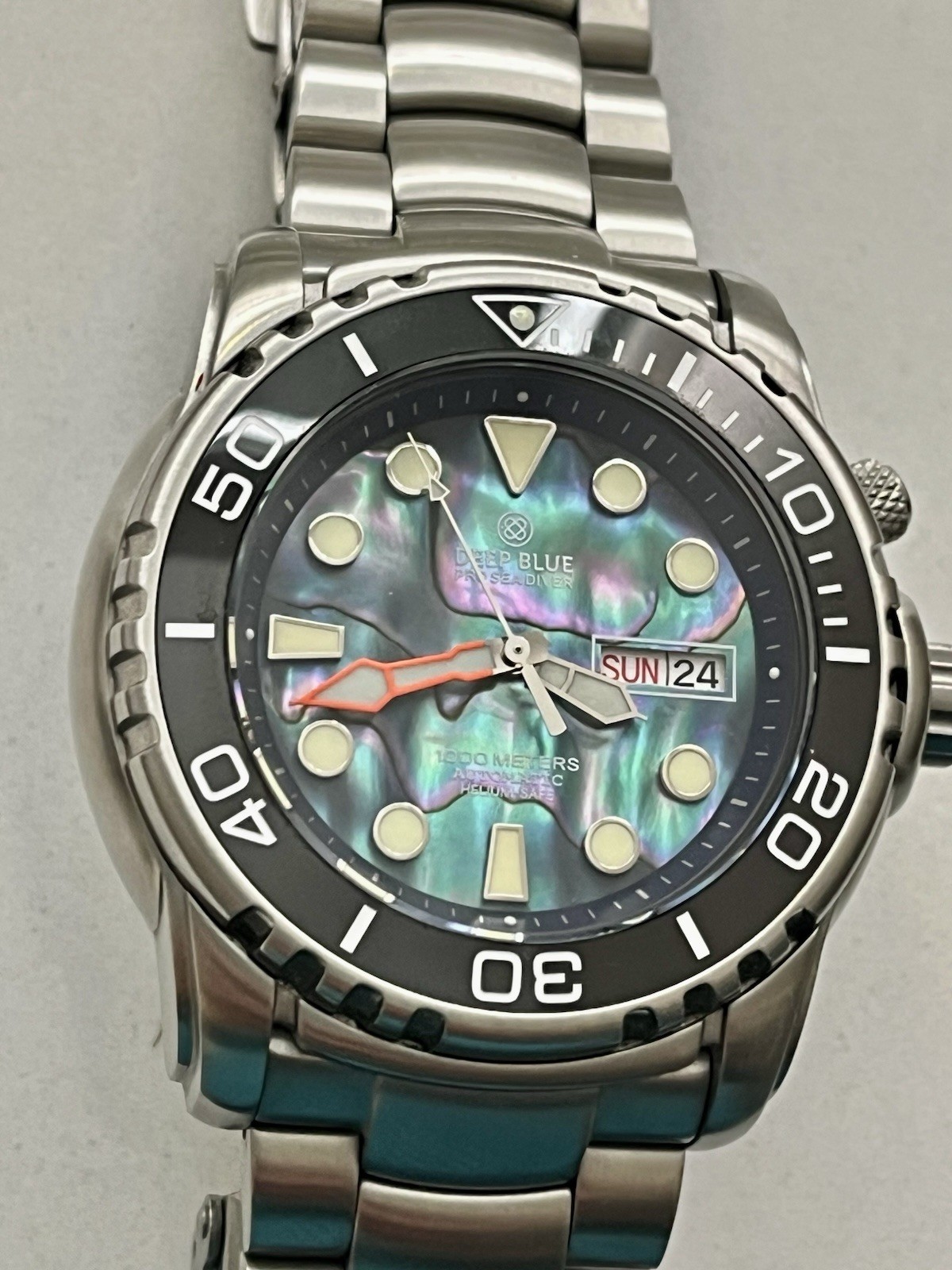 Deep Blue PRO SEA DIVER 1000M AUTO DIVE WATCH-ABALONE DIAL/Lightly Used.