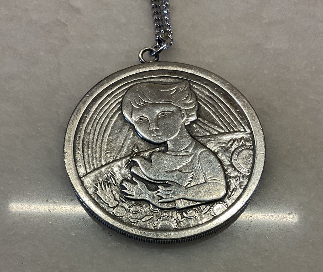 Irving Amen Vietnam Peace Medal Let The Flowers Grow